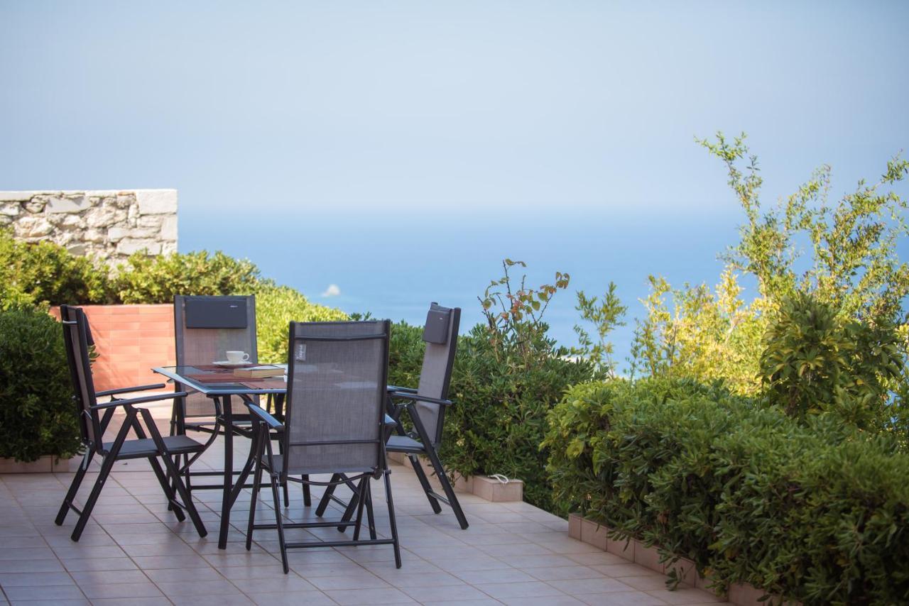 Fnk Apartments With Sea View Agia Pelagia Dış mekan fotoğraf